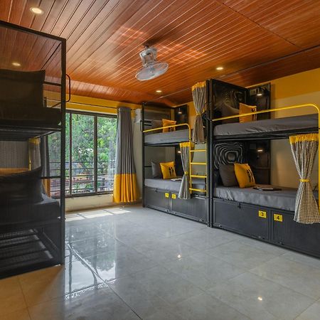 The Hosteller Lonavala, City Centre Bagian luar foto