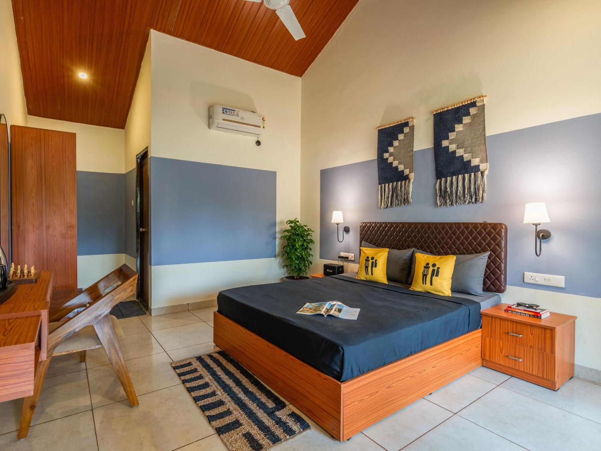 The Hosteller Lonavala, City Centre Bagian luar foto