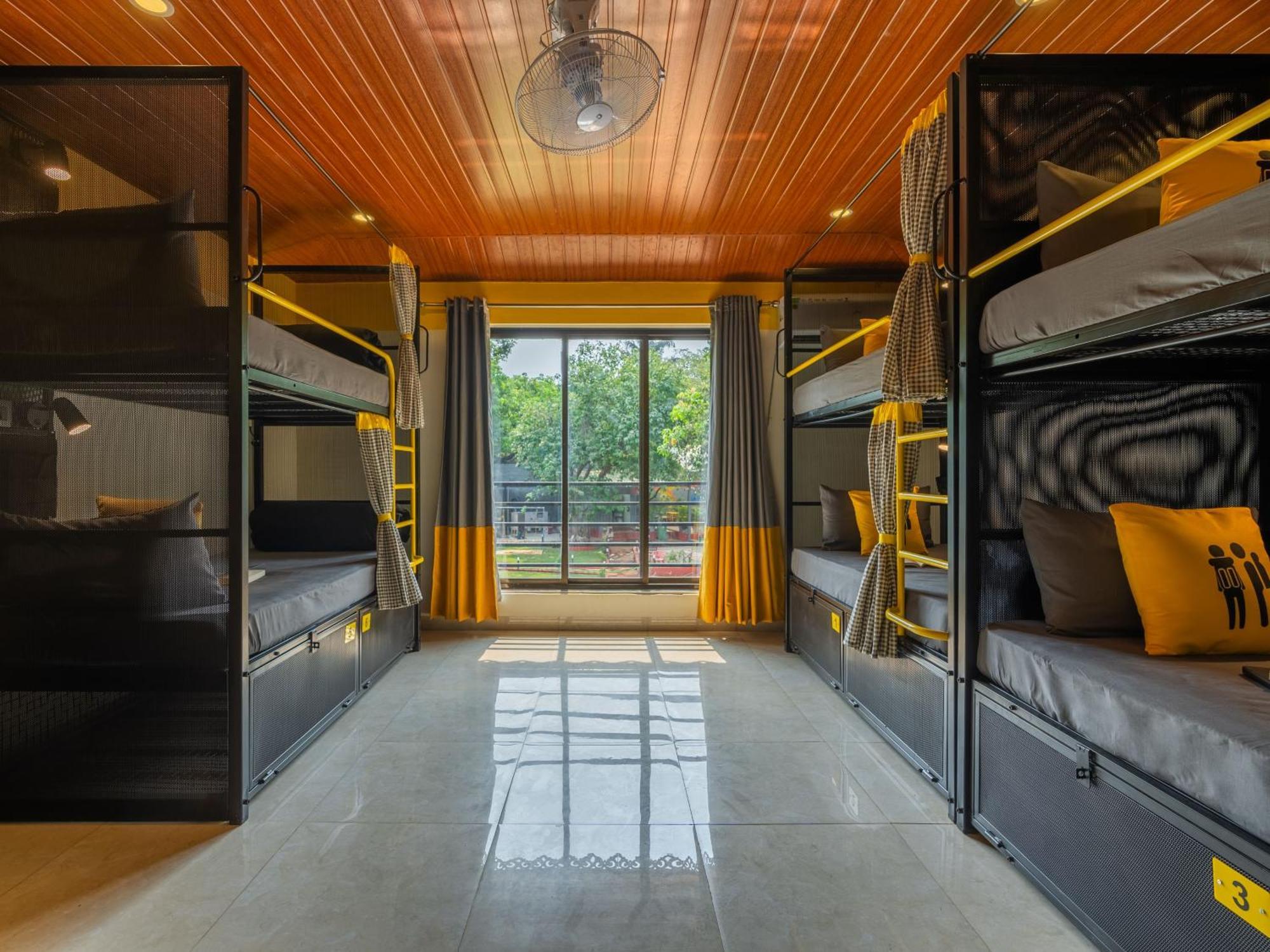 The Hosteller Lonavala, City Centre Bagian luar foto
