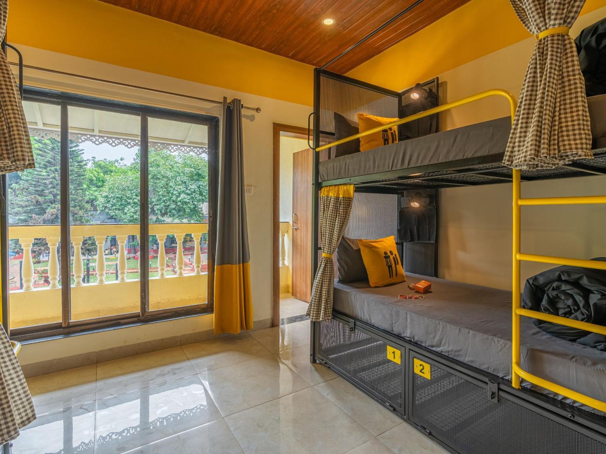 The Hosteller Lonavala, City Centre Bagian luar foto