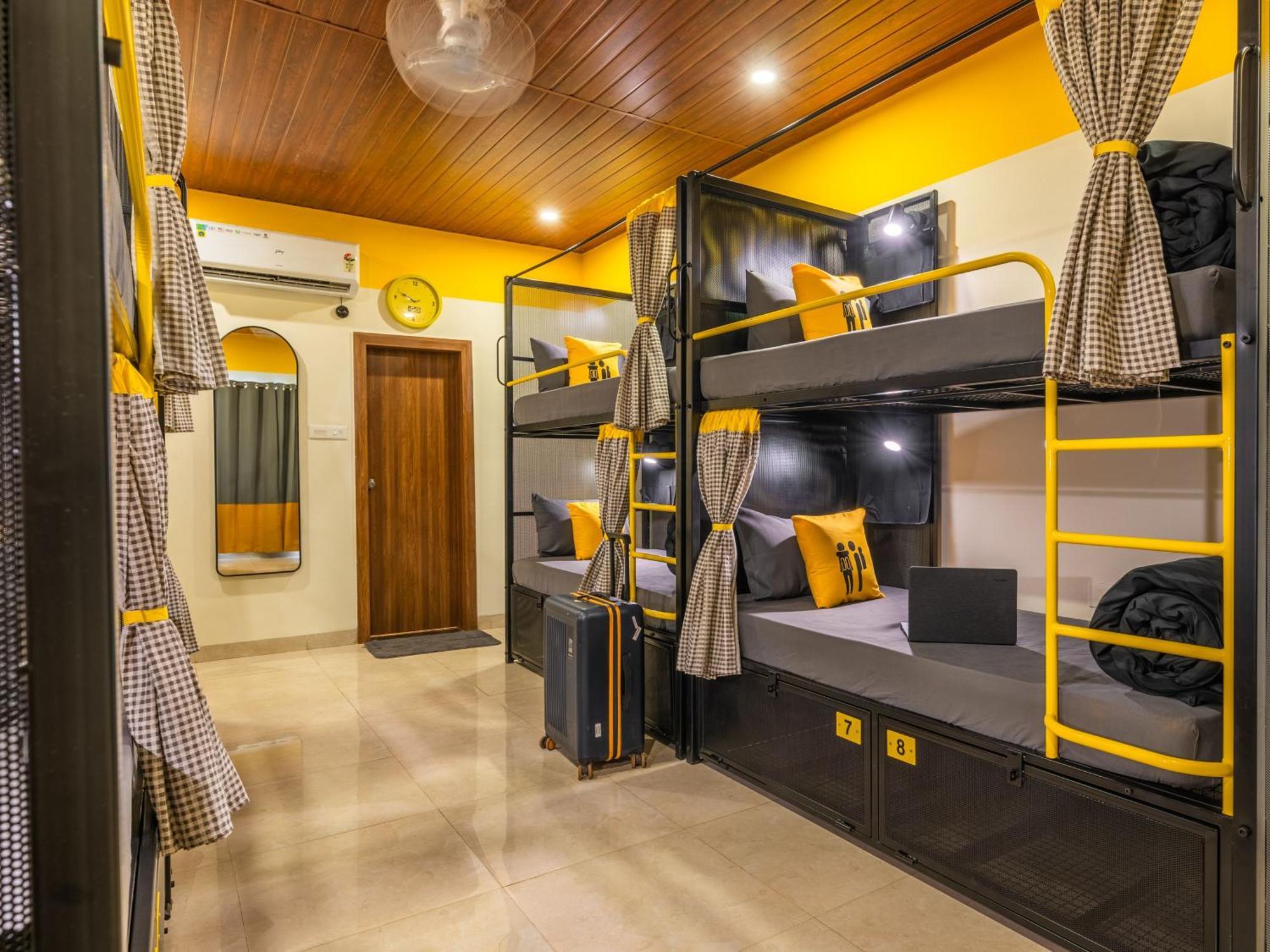 The Hosteller Lonavala, City Centre Bagian luar foto