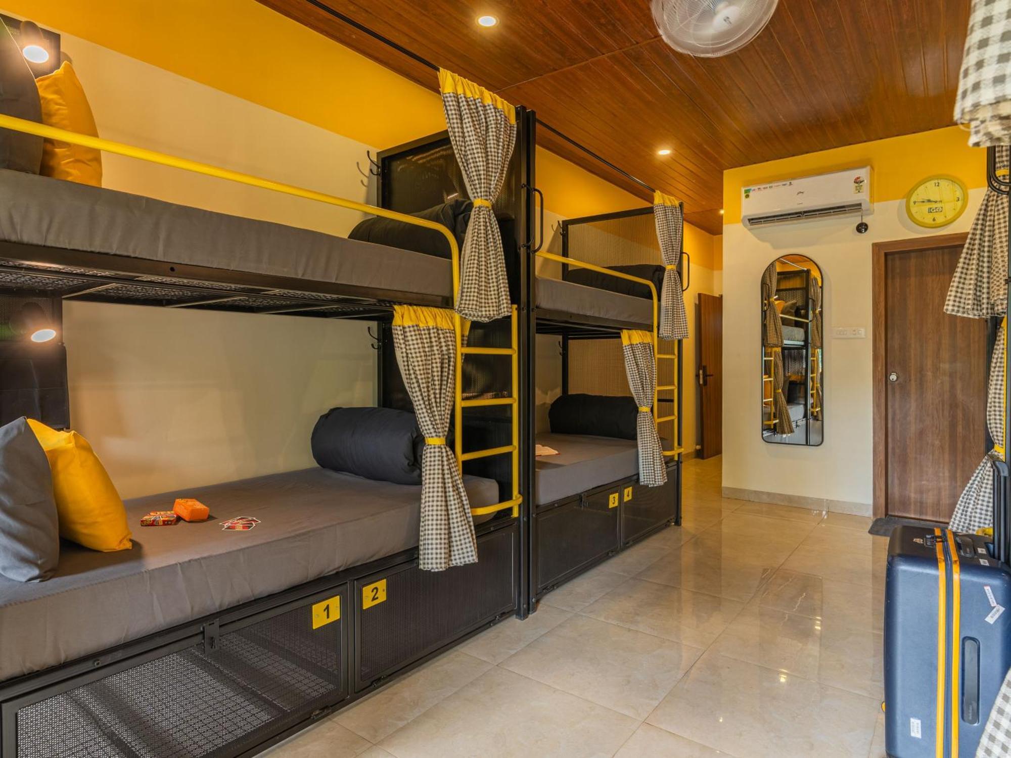 The Hosteller Lonavala, City Centre Ruang foto